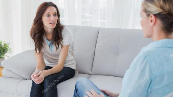 depositphotos_29461835-stockafbeelding-vrouw-met-een-gesprek-met