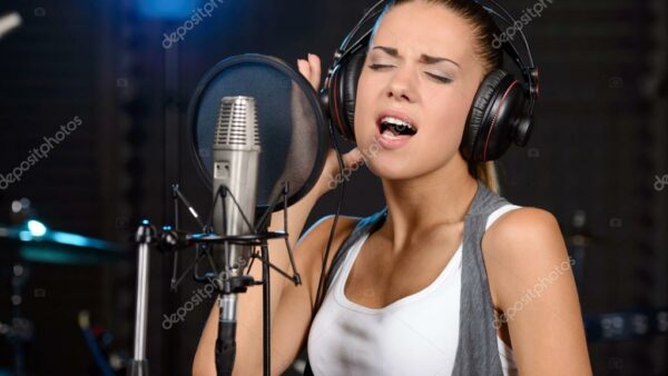 depositphotos_52979941-stock-photo-recording-studio